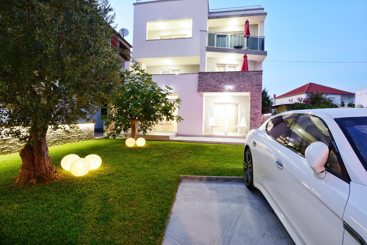 Apartments Maritea Vodice Exterior photo